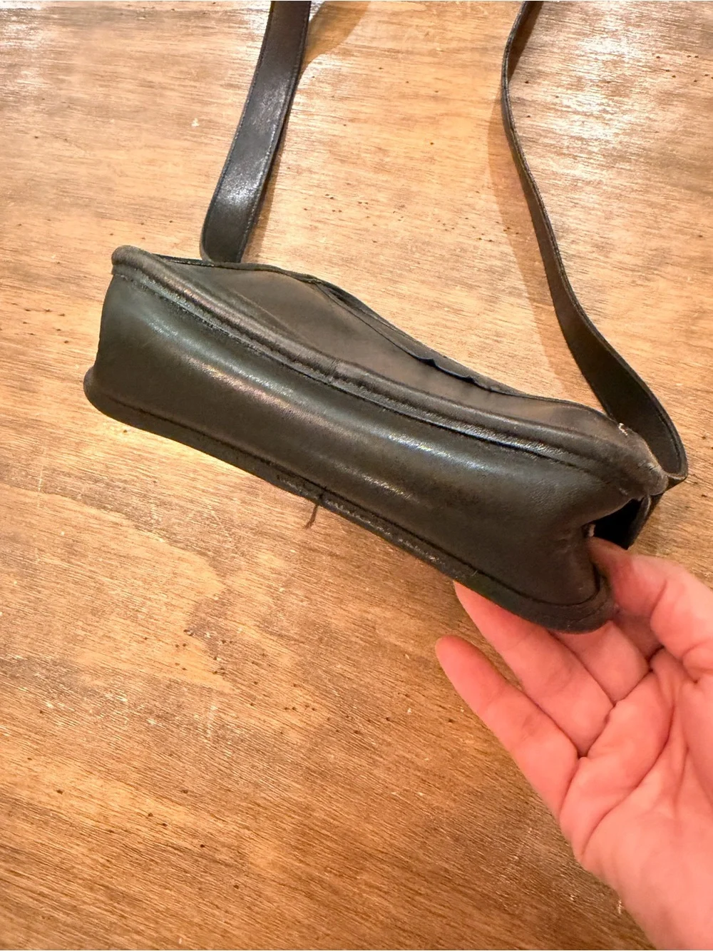 90s Coach 9817 Camera Crossbody Handbag Black Purse